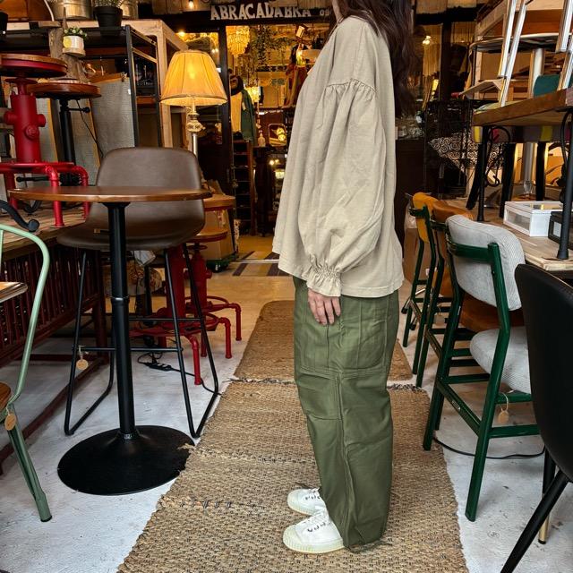 UNIVERSAL SEVEN All-USA Cotton Cuff Gathered Pullover in Greige and Beige, Long Sleeve T-Shirt with Puff Sleeves