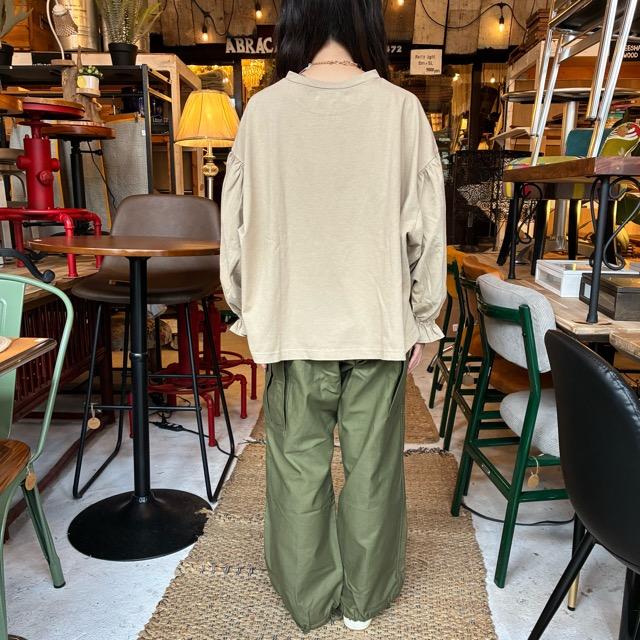 UNIVERSAL SEVEN All-USA Cotton Cuff Gathered Pullover in Greige and Beige, Long Sleeve T-Shirt with Puff Sleeves