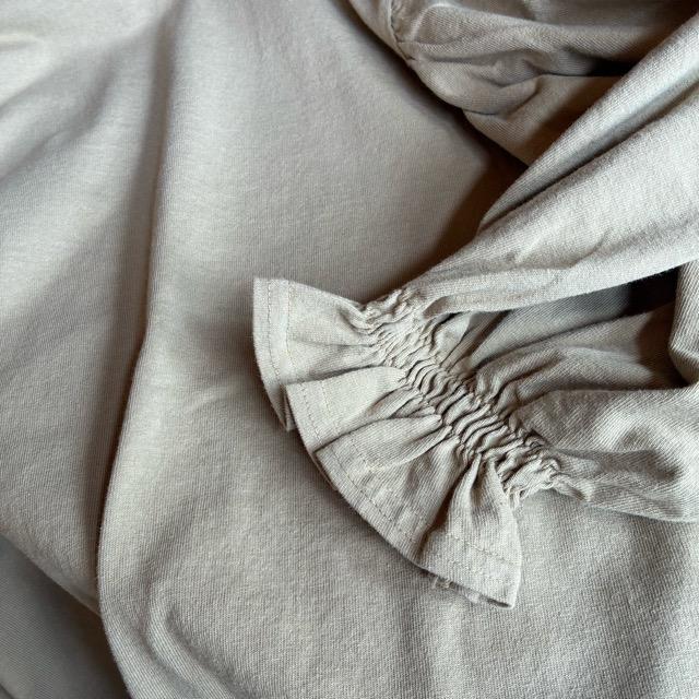 UNIVERSAL SEVEN All-USA Cotton Cuff Gathered Pullover in Greige and Beige, Long Sleeve T-Shirt with Puff Sleeves