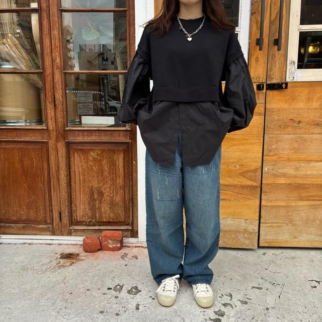 UNIVERSAL SEVEN Central Fleece Typewriter Combo Pullover, Black x Black, Classic Sweatshirt