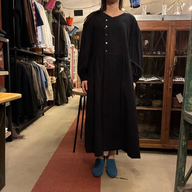 UNIVERSAL SEVEN Cotton-Linen Brushed Twill Gown Dress, Black, Long, Made in Japan, Long Jacket, Open-Front, Black