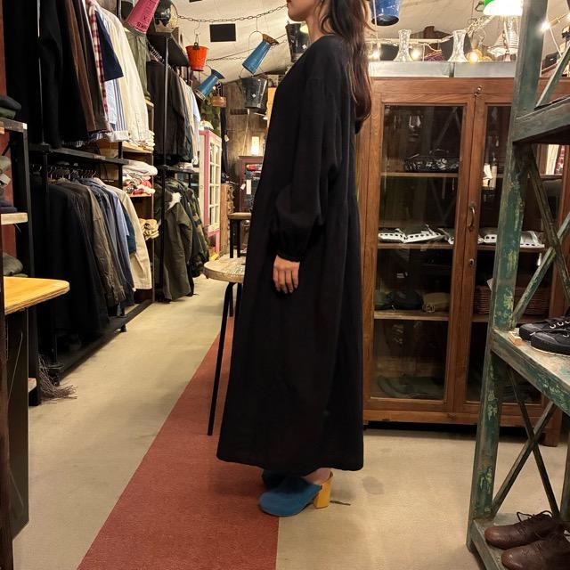 UNIVERSAL SEVEN Cotton-Linen Brushed Twill Gown Dress, Black, Long, Made in Japan, Long Jacket, Open-Front, Black