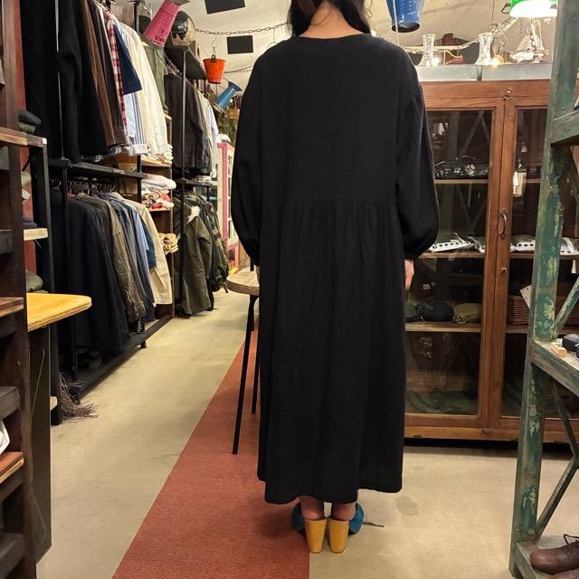 UNIVERSAL SEVEN Cotton-Linen Brushed Twill Gown Dress, Black, Long, Made in Japan, Long Jacket, Open-Front, Black