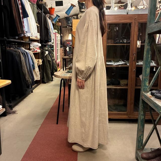 UNIVERSAL SEVEN Cotton-Linen Brushed Twill Gown Dress, Off-White, Long, Made in Japan, Long Jacket, Open-Front　
