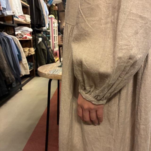 UNIVERSAL SEVEN Cotton-Linen Brushed Twill Gown Dress, Off-White, Long, Made in Japan, Long Jacket, Open-Front　