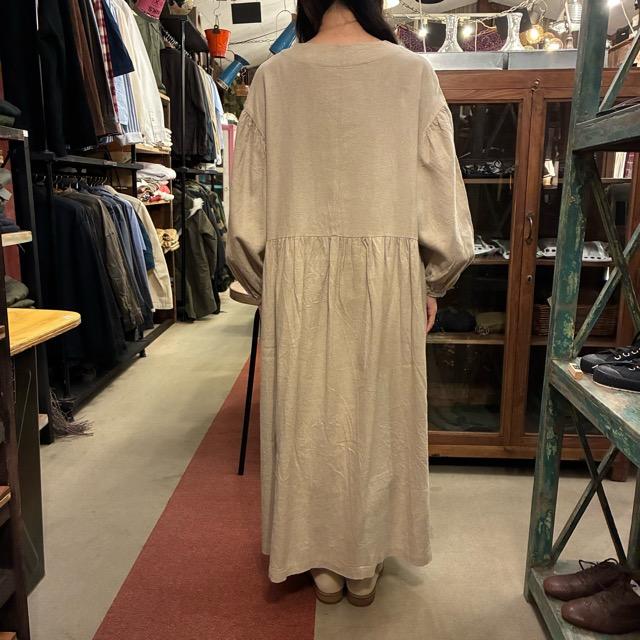 UNIVERSAL SEVEN Cotton-Linen Brushed Twill Gown Dress, Off-White, Long, Made in Japan, Long Jacket, Open-Front　
