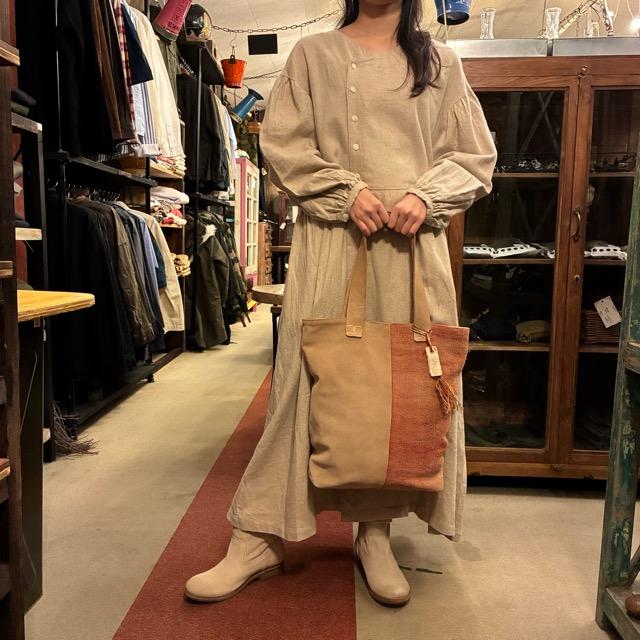 UNIVERSAL SEVEN Cotton-Linen Brushed Twill Gown Dress, Off-White, Long, Made in Japan, Long Jacket, Open-Front　