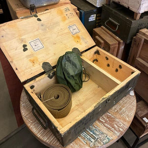 チェコ軍　F1 グレネードボックス　家具　インテリア　収納　軍物　ウッド　木箱　ウッドボックス　小物入れ　オリーブ　ガレージ　工具箱