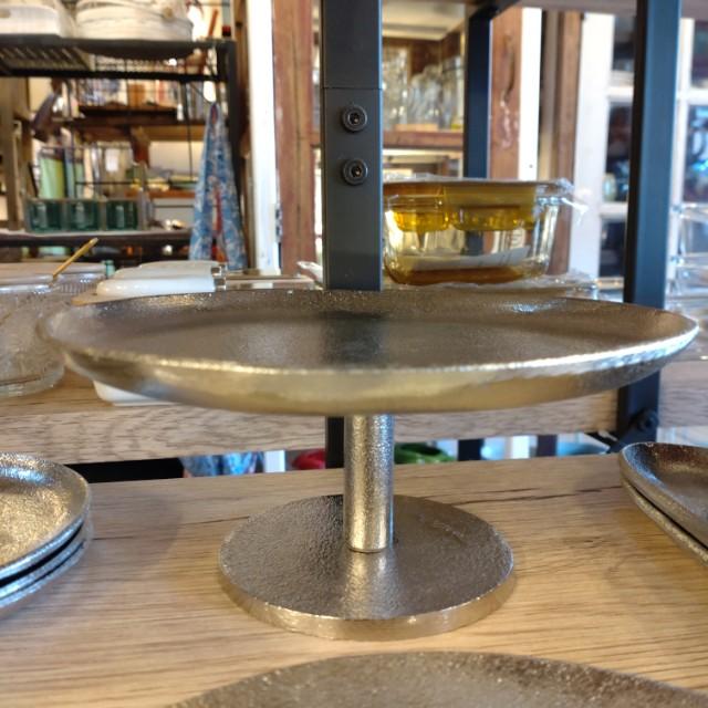 インド　アルミスタンドトレイ　L　トレー　小物入れ　アルミニウム 　灰皿　アクセサリー　キートレイ 　物置き　鍵置き　プレゼント　ギフト