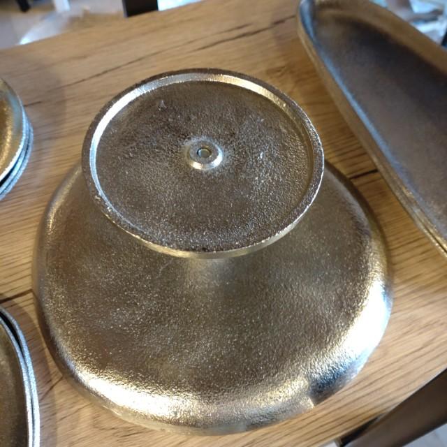 インド　アルミスタンドトレイ　L　トレー　小物入れ　アルミニウム 　灰皿　アクセサリー　キートレイ 　物置き　鍵置き　プレゼント　ギフト