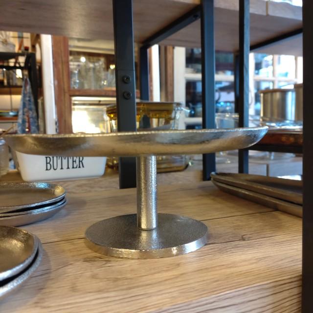 インド　アルミスタンドトレイ　L　トレー　小物入れ　アルミニウム 　灰皿　アクセサリー　キートレイ 　物置き　鍵置き　プレゼント　ギフト