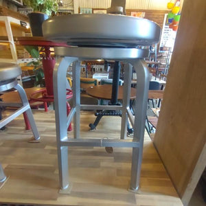 Dalton Aluminum Round Stool, Medium, American Style, Cafe Chair, for Home, Garage, Garden Terrace, Living Room, and BBQ