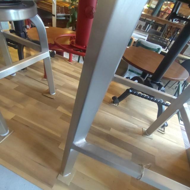 Dalton Aluminum Round Stool, Medium, American Style, Cafe Chair, for Home, Garage, Garden Terrace, Living Room, and BBQ