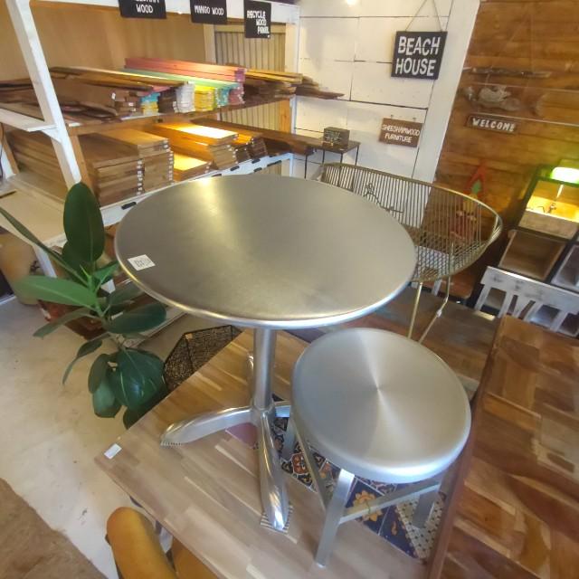 Dalton Aluminum Round Stool, Small, American Style, Cafe Chair, for Home, Garage, Garden Terrace, Living Room, and BBQ