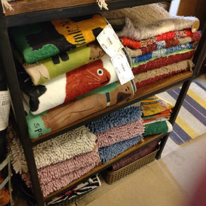 DULTON Cotton Chindi Mat, 50x75cm, available in two styles. Suitable for living rooms, sofas, and other Indian areas.