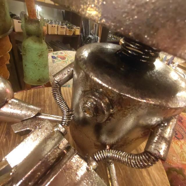 メタルロボパペット座り ガーデニング オブジェ ロボット　置物　レトロ　アンティーク風　ハンドメイド