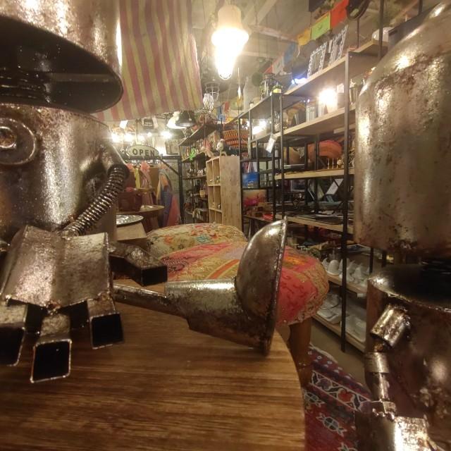 メタルロボパペット座り ガーデニング オブジェ ロボット　置物　レトロ　アンティーク風　ハンドメイド