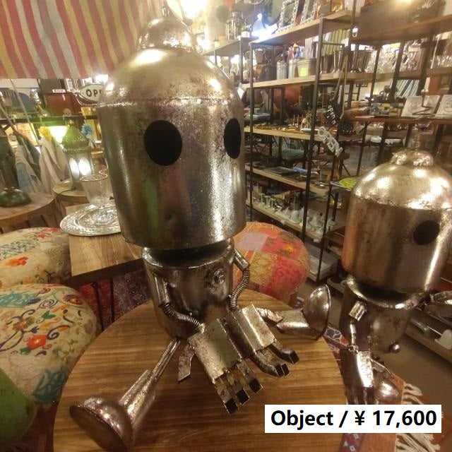 メタルロボパペット座り ガーデニング オブジェ ロボット　置物　レトロ　アンティーク風　ハンドメイド