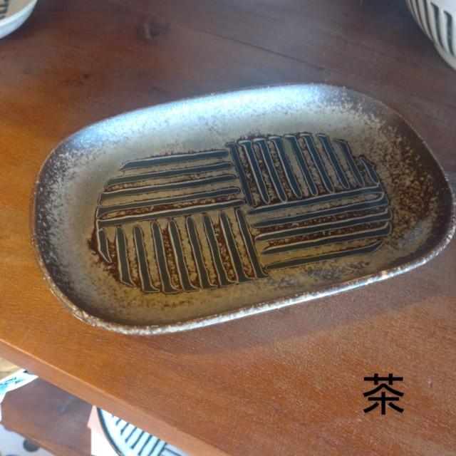 Oval Plate with Striped Mortar Design (Shima-Summon) - Available in 2 Colors - Small, Oval Plate - Japanese Tableware - Mino Ware　