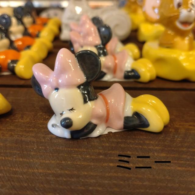 ディズニーすやすや箸置き　ディズニー　全4種　インテリア　立体感　陶磁器　催事　イベント　キッチン　