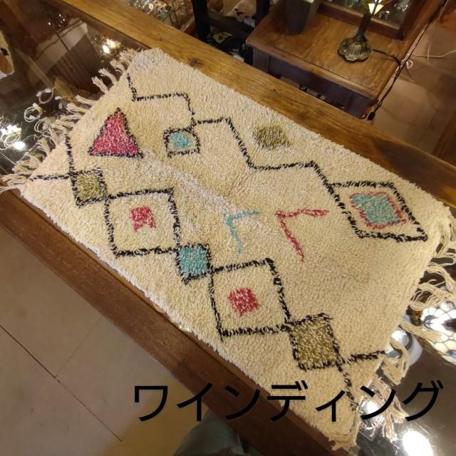 マットベルベリッシュ2　全3種　50×75　カラフル　モノクロ　　玄関　エントランス　ラグマット　インド