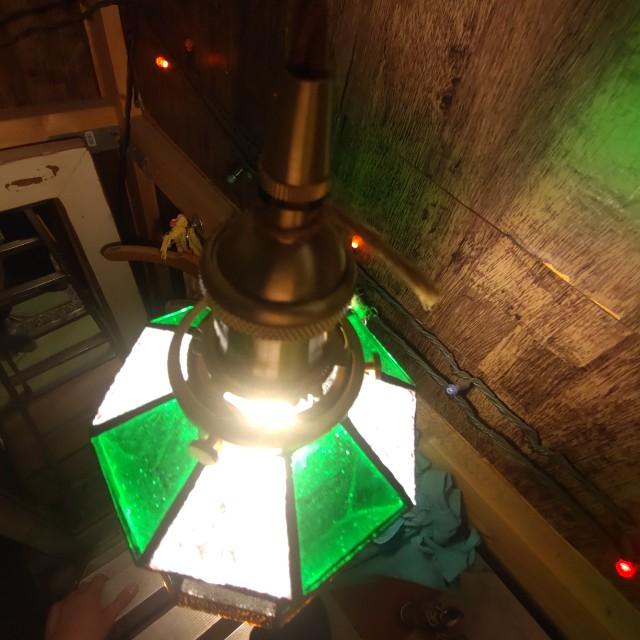 TOPANGA Lighting　ステンドグラスランプ　A　カラフル　ステンドグラス　吊照明　照明器具　光彩　リビング　キッチンカウンター　カフェ　BAR