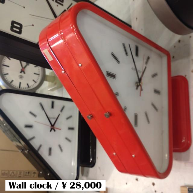 MODERN　TRIANGLE　DOUBLEFACE　CLOCK　VINTAGE　FURNITURE　INTERIOR　CLOCK　　