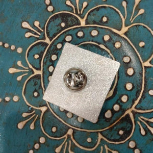 TOPANGA Jewelry　ピンブローチ　Be　the Reason SOMEONE Smiles TODAY　 誰かを笑顔にする一日にしよう！　ポジティブメッセージ