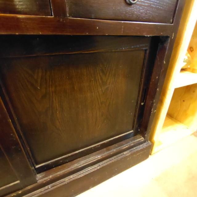 【店頭受取専用商品】収納付き飾り棚　ディスプレイ　什器　インテリア　引き出し　戸棚　食器　