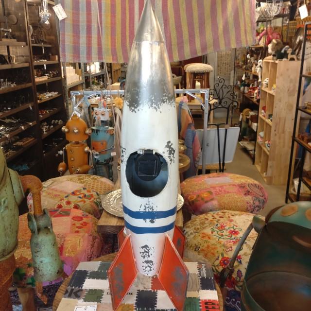 GARDEN OBJECT SPACE SUTTLE （with Soler light) ROCKET　GARDENLIGHT HANDMADE 　ANTIQUE　VINTAGE　RETRO