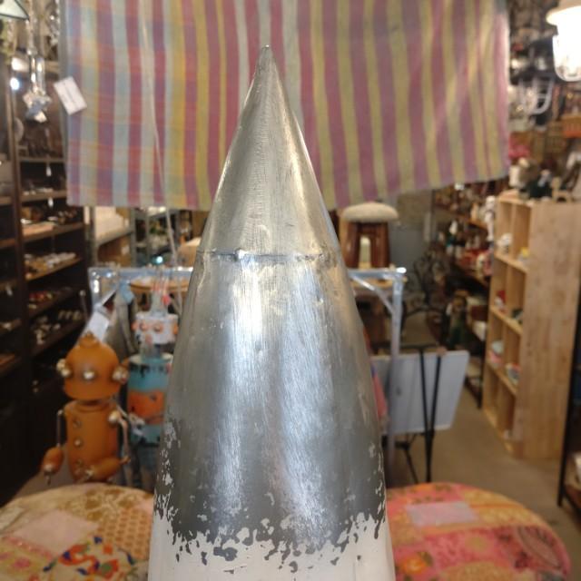 GARDEN OBJECT SPACE SUTTLE （with Soler light) ROCKET　GARDENLIGHT HANDMADE 　ANTIQUE　VINTAGE　RETRO