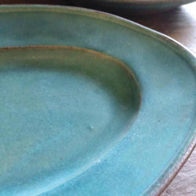 Mashiko Ware: Easy-to-Use Oval Rimmed Plate (Large) in Shabby Turquoise. MAINDISH LUNCH PLATE.