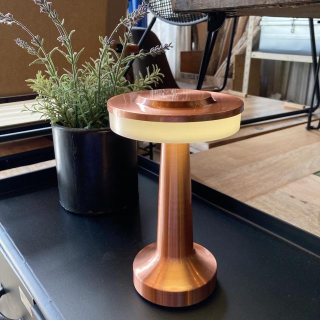 タッチセンサーポータブルランプ　ピンクゴールド