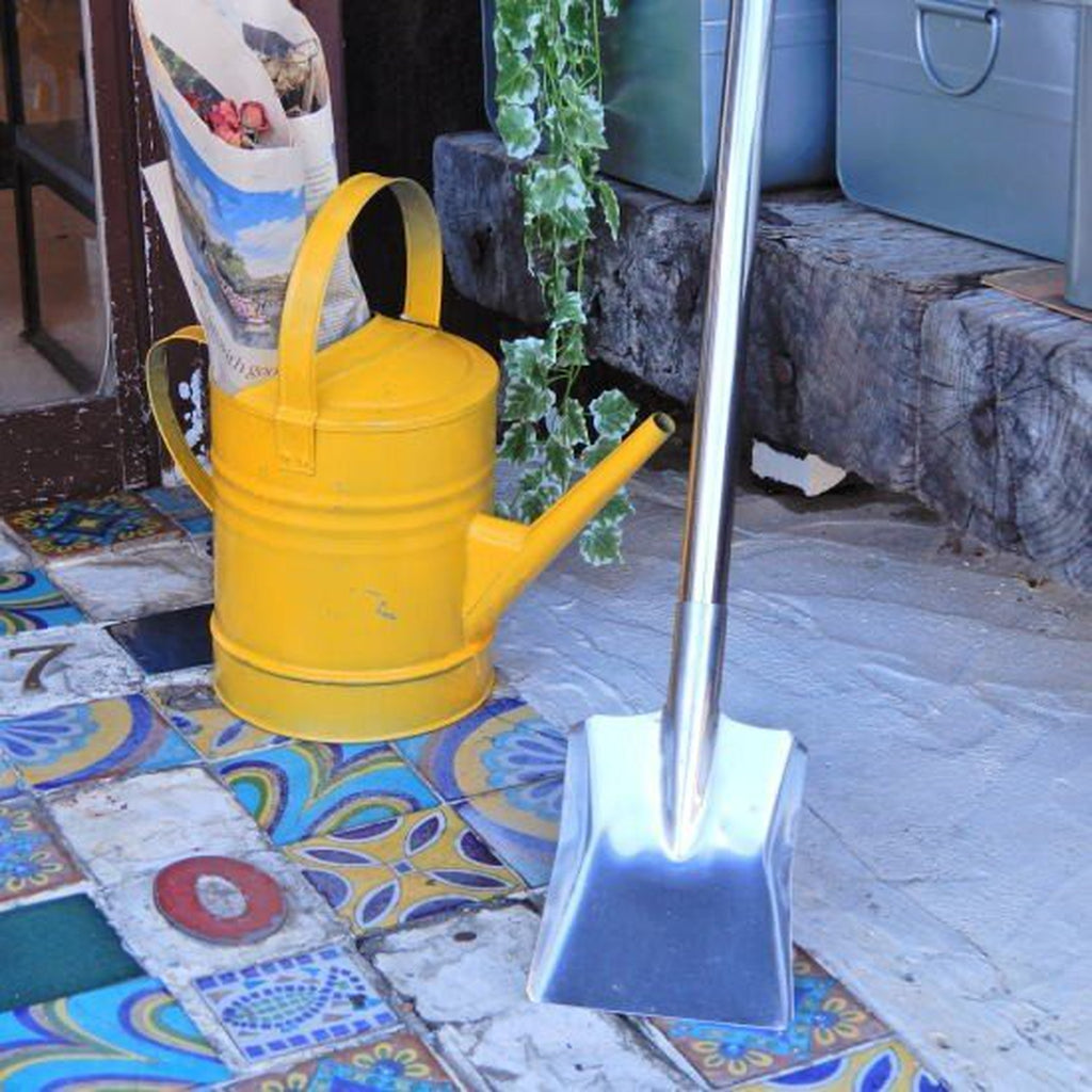 Stainless steel scoop