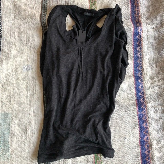 バタフライタンクトップ　チャコールグレー