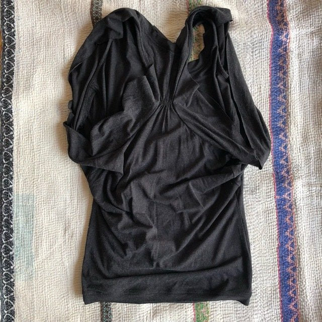 バタフライタンクトップ　チャコールグレー