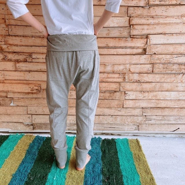 ドロップクロッチヨガパンツ　グレー