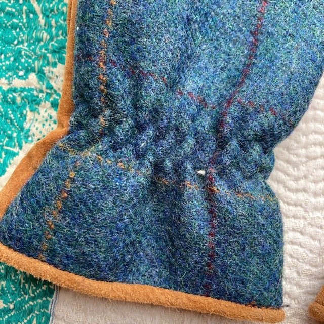 チェックツイードミトン　ブルー×ブラウン