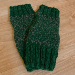 手編みのグローブ　グリーン