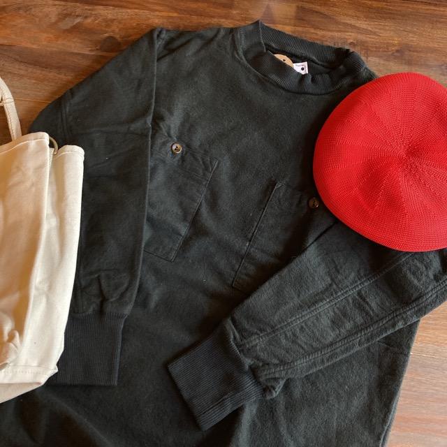 ハンガリー　モックネックスウェットシャツ　ブラック