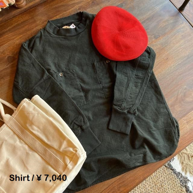 ハンガリー　モックネックスウェットシャツ　ブラック