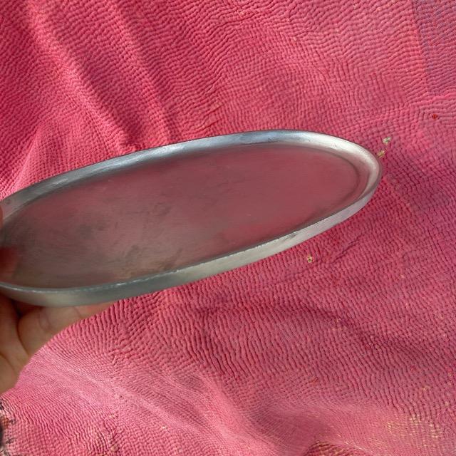 ソリッドアルミオーバルトレイ　シルバー