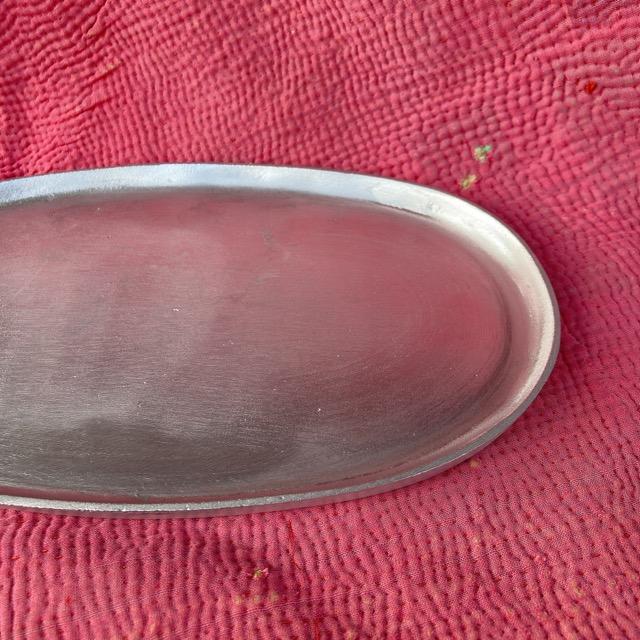 ソリッドアルミオーバルトレイ　シルバー