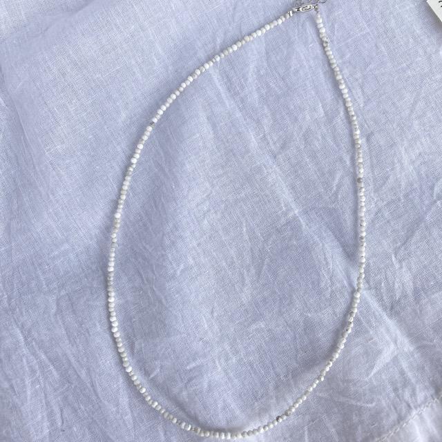 TOPANGA Accessory Mini Stone Choker Howlite