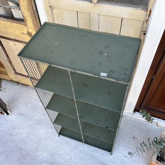 ディスプレイメタルラック