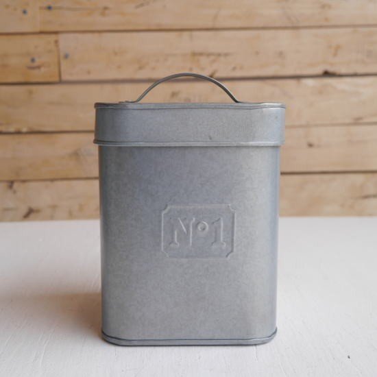 Partical storage box with tinplate number, size S