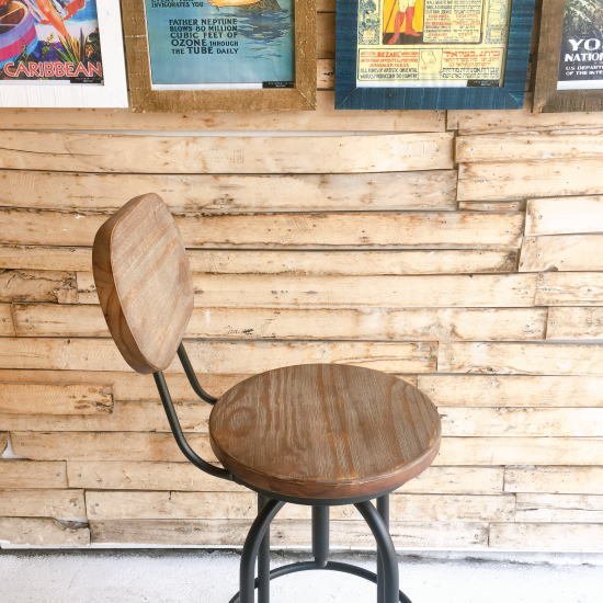 Lifting chair with backrest