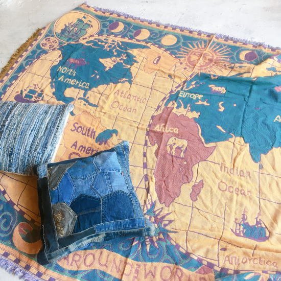 TOPANGA Homefurnishing　世界地図のスローケット　180×230cm
