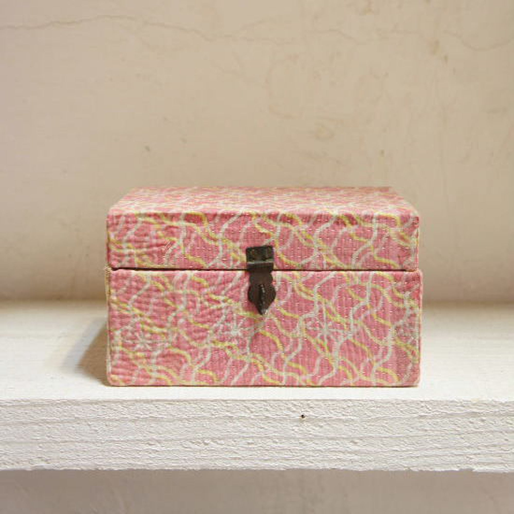 Old Sally Box Pink